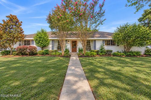 100 Miller St, Lafayette, LA, 70503-2520 | Card Image