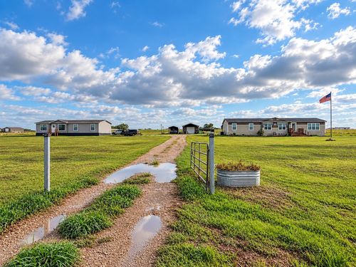 8832 N Us Highway 69, Celeste, TX, 75423-4640 | Card Image