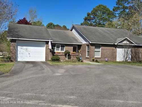 901 Sherbrooke Cir, Laurinburg, NC, 28352-5533 | Card Image
