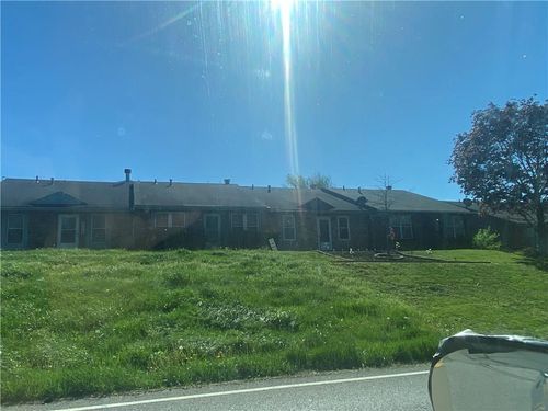 8213 Nw Mace Rd, Kansas City, MO, 64152-1933 | Card Image