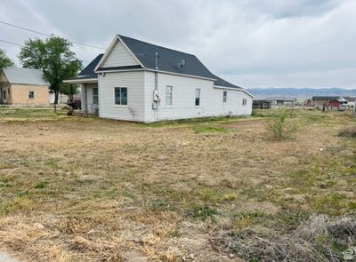 345 Main St N, House other with 3 bedrooms, 1 bathrooms and null parking in Centerfield UT | Image 3