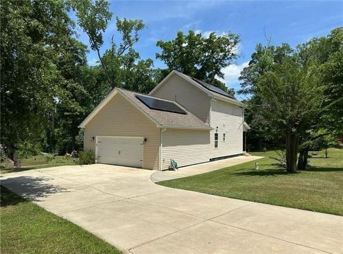 105 Wright Ln, Bonaire, GA, 31005-3442 | Card Image