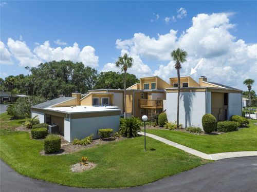 7d-1051 S Highland St, Mount Dora, FL, 32757-6323 | Card Image