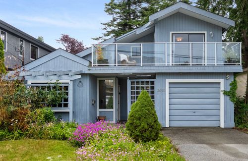 1430 Bergstrom Rd, White Rock, BC, V4B5E1 | Card Image
