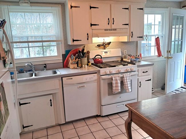 45 Tenby Dr, House other with 4 bedrooms, 2 bathrooms and null parking in Nashua NH | Image 6