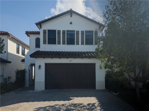 8923 Madrid Cir, NAPLES, FL, 34104-6227 | Card Image