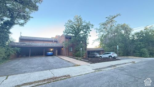 a1-250 S Elizabeth St, Salt Lake City, UT, 84102-2542 | Card Image