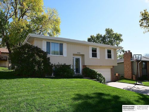 8609 S 46th Ave, Omaha, NE, 68157-2631 | Card Image