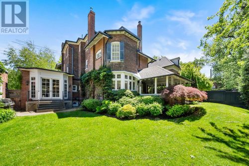 236 Poplar Plains Rd, Toronto, ON, M4V2N7 | Card Image