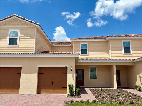 576 Bay Leaf Dr, POINCIANA, FL, 34759-5418 | Card Image