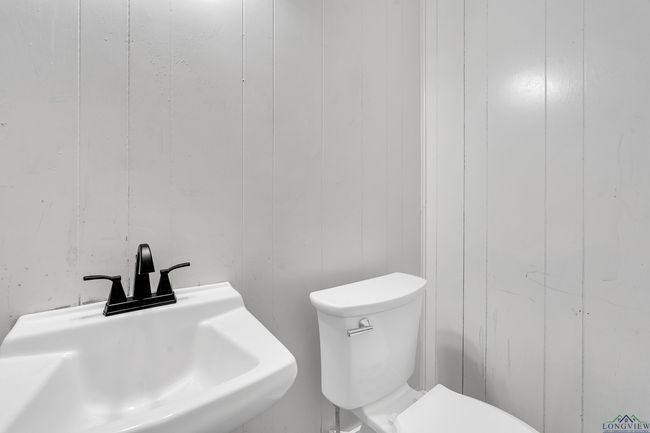 3012 W Loop 281, Home with 0 bedrooms, 0 bathrooms and null parking in Longview TX | Image 20