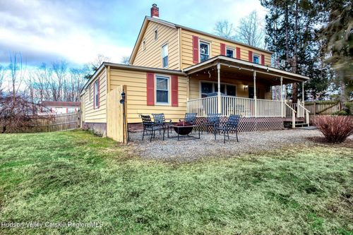 834 First Ave, Kingston, NY, 12401-8902 | Card Image