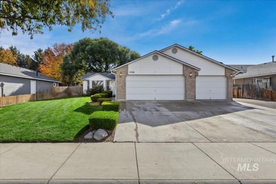 2700 N Arrowwood Way, House other with 4 bedrooms, 3 bathrooms and 3 parking in Meridian ID | Image 1