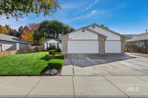 2700 N Arrowwood Way, Meridian, ID, 83646 | Card Image