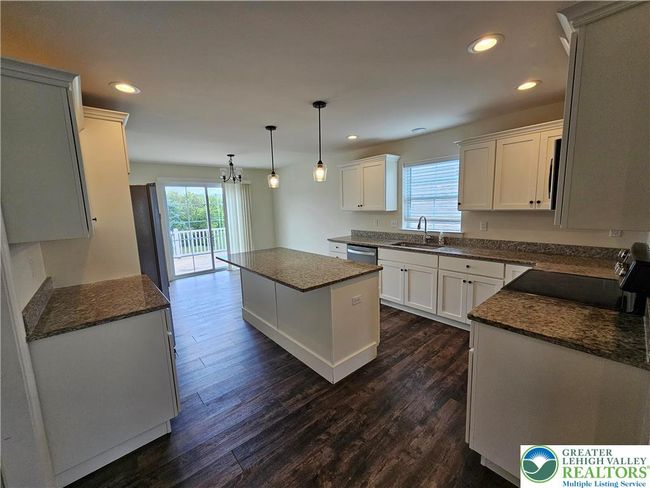 1601 Greystone Cir, House other with 3 bedrooms, 3 bathrooms and null parking in ALBURTIS PA | Image 10