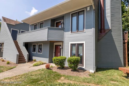 302 Crescent Spring Dr, Louisville, KY, 40206-2875 | Card Image