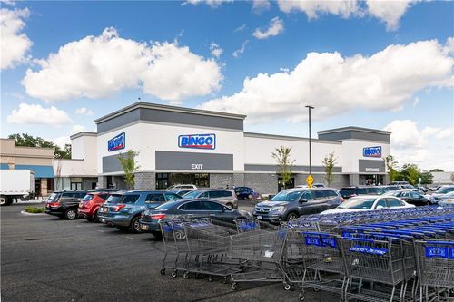 1 Spring Valley Market Pl, Spring Valley, NY, 10977-5200 | Card Image