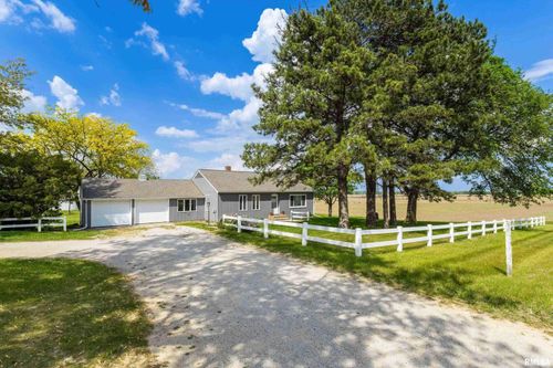 13218 300th St, Donahue, IA, 52746-9794 | Card Image