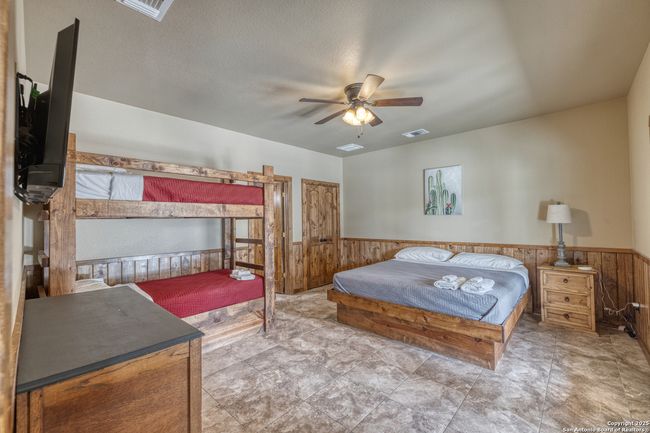 274 Mountain Laurel Ln, House other with 5 bedrooms, 6 bathrooms and null parking in Concan TX | Image 11
