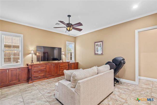 404 Iron Gate, House other with 5 bedrooms, 5 bathrooms and null parking in Victoria TX | Image 25