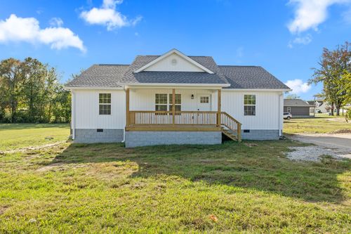 291 Fifth Ave S, Baxter, TN, 38544-5156 | Card Image