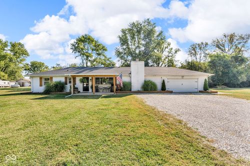 8103 Maple Dr, Mooresville, IN, 46158-6599 | Card Image