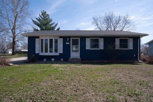 825 Belle St, Waterloo, IA, 50702-4616 | Card Image