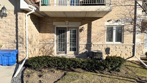 112-4016 Kilmer Dr, Burlington, ON, L7M5A7 | Card Image
