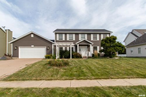 1050 W Price St, Eldridge, IA, 52748-1087 | Card Image