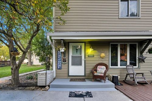 4880 Grenwich Trl N, Oakdale, MN, 55128-2029 | Card Image