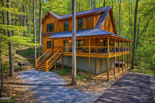 3045 Jones Creek Ln, Sevierville, TN, 37862 | Card Image