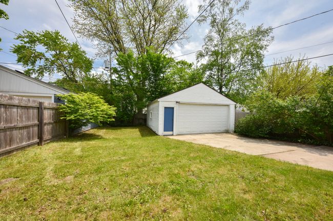 4772 N Diversey Blvd, House other with 3 bedrooms, 1 bathrooms and null parking in Whitefish Bay WI | Image 31