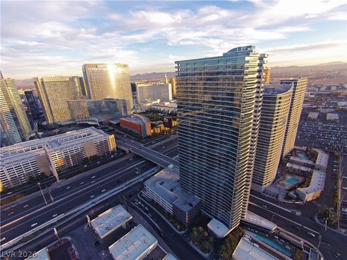 2807-4471 Dean Martin Dr, Las Vegas, NV, 89103-4245 | Card Image