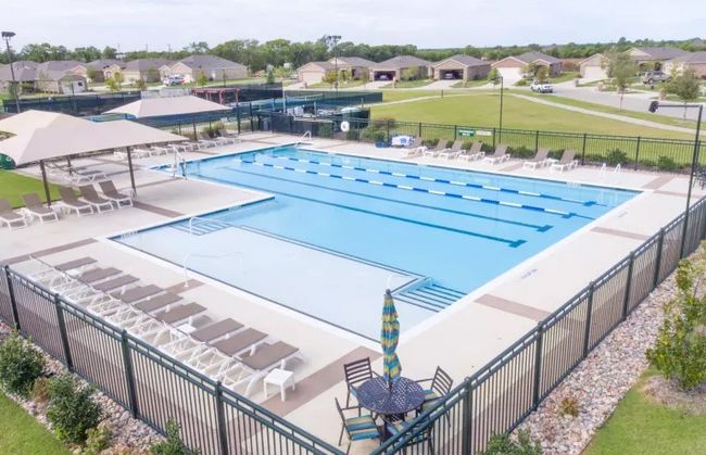 Westside Amenity Center Pool | Image 37