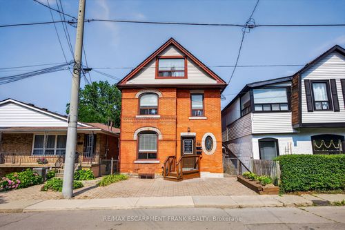 84 Ray St S, Hamilton, ON, L8P3V7 | Card Image