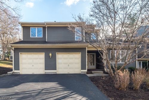 13 Greenbriar Ln, Annandale, NJ, 08801-1616 | Card Image