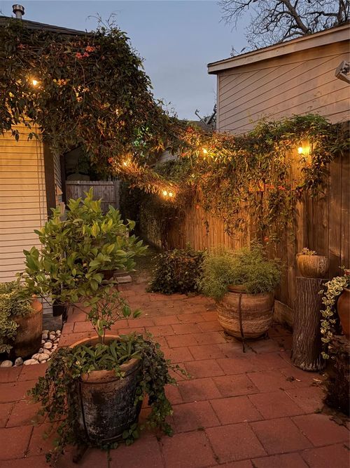 610 Northwood St, Houston, TX, 77009-4511 | Card Image