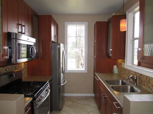 331-10914 Sabre Hill Dr, San Diego, CA, 92128 | Card Image