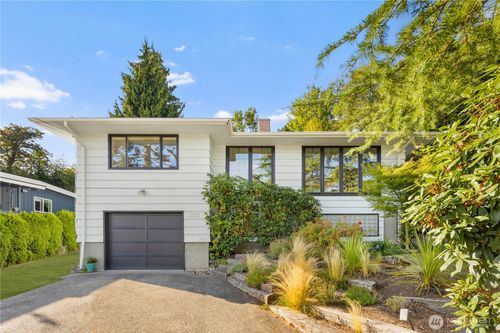 16619 Sylvester Rd Sw, Burien, WA, 98166-3510 | Card Image