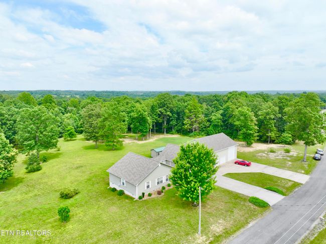 813 Clear Creek Pkwy, House other with 4 bedrooms, 3 bathrooms and null parking in Clarkrange TN | Image 15