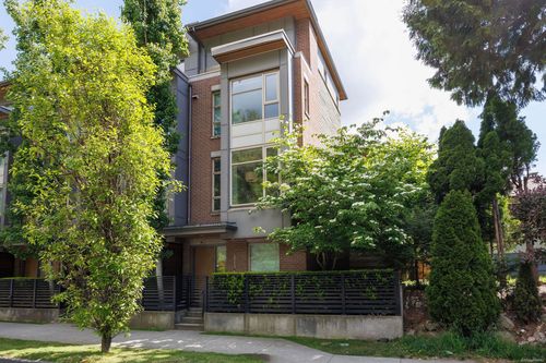 5552 Oak St, Vancouver, BC, V6M2V6 | Card Image