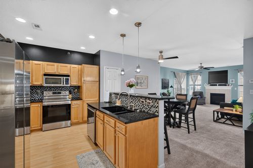 211-1331 Se University Ave, Waukee, IA, 50263-8586 | Card Image
