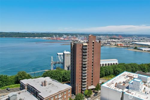 apt-13-1 N Stadium Way, Tacoma, WA, 98403-3154 | Card Image
