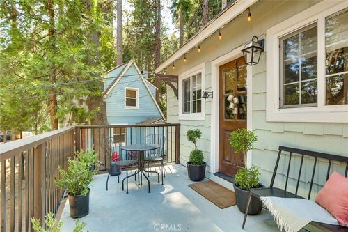 652 Victoria Ct, Lake Arrowhead, CA, 92352 | Card Image