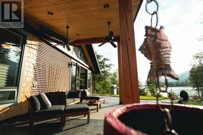 179 Kootenay Lake Rd, House other with 2 bedrooms, 2 bathrooms and 12 parking in Procter BC | Image 37