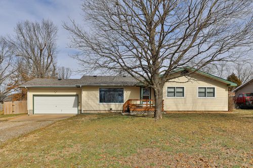 8249 W Spruce Ln, Springfield, MO, 65802-8735 | Card Image
