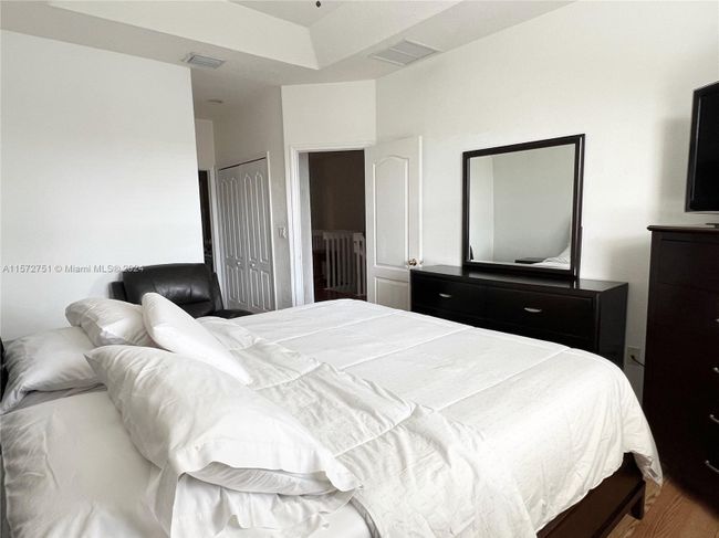953 Sw 149 Th Ct, Townhouse with 4 bedrooms, 3 bathrooms and null parking in Miami FL | Image 17