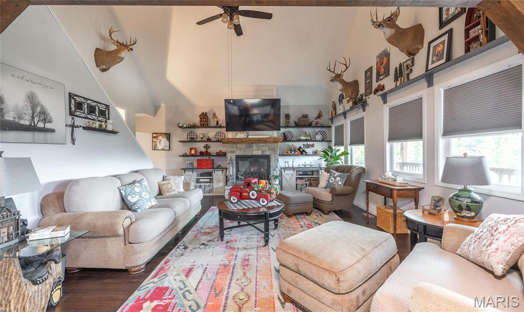 Residential in Summersville 4