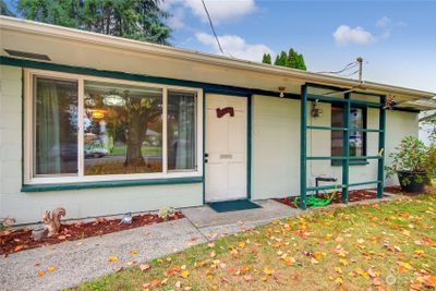 24302 59th Avenue W, House other with 3 bedrooms, 1 bathrooms and null parking in Mountlake Terrace WA | Image 3