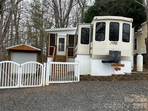 112 Sparrow Ln, New London, NC, 28127 | Card Image